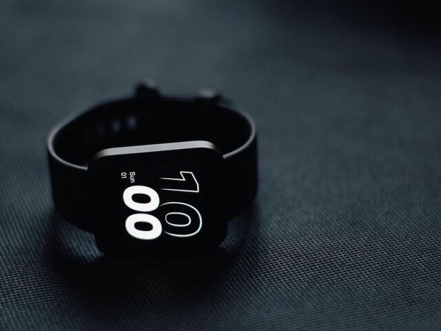 Heart Rate Variability Charts By Age: What’s Normal At Every Decade (2026 Guide)