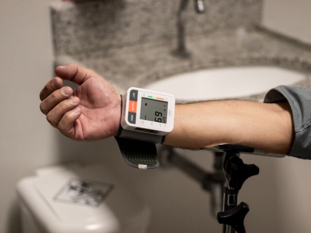 Smartwatches That Measure Blood Pressure: The Practical Guide To Accurate Readings In 2026