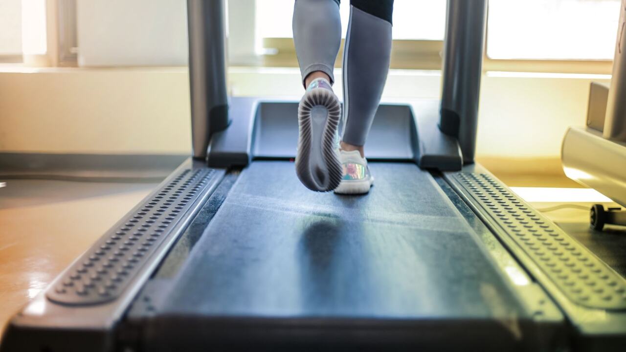 calories burned incline walking